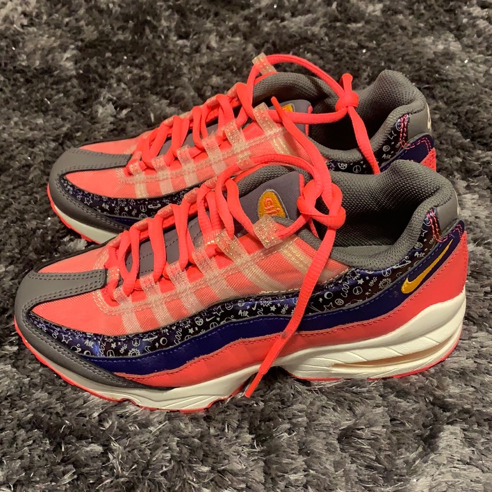 Nike AirMax sneakers